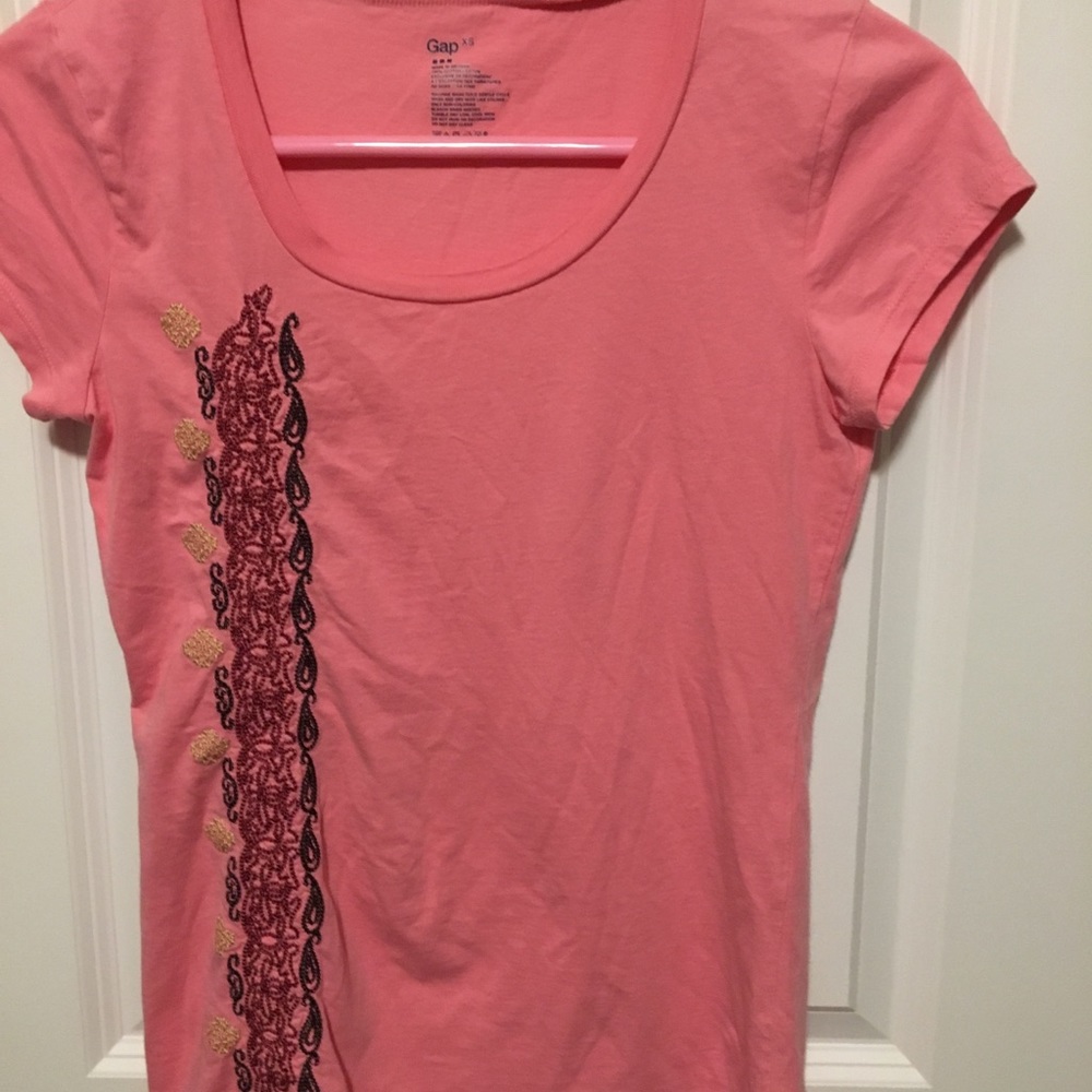 Gap pink tee